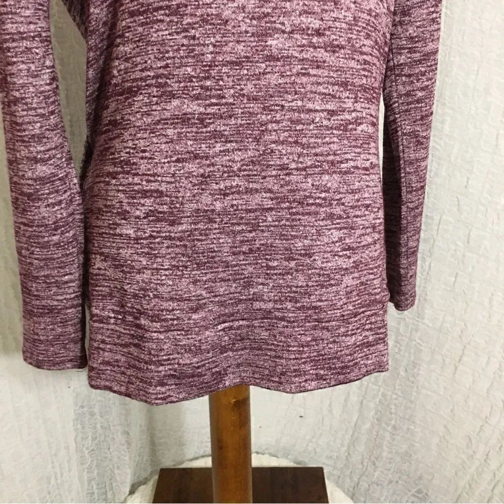 Athleta T-Crossover Top Size Small - Picture 8 of 9